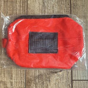 New Flag Nor Fail toiletry bag